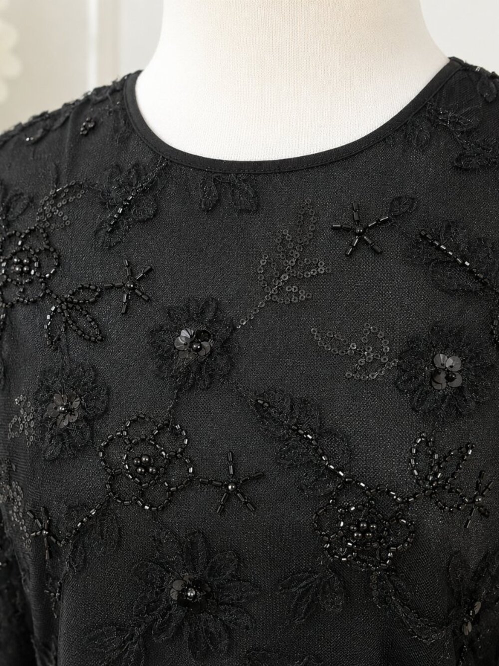 Adrianna Papell Black Beaded Mesh Blouse – Size M NWT - Picture 5 of 5